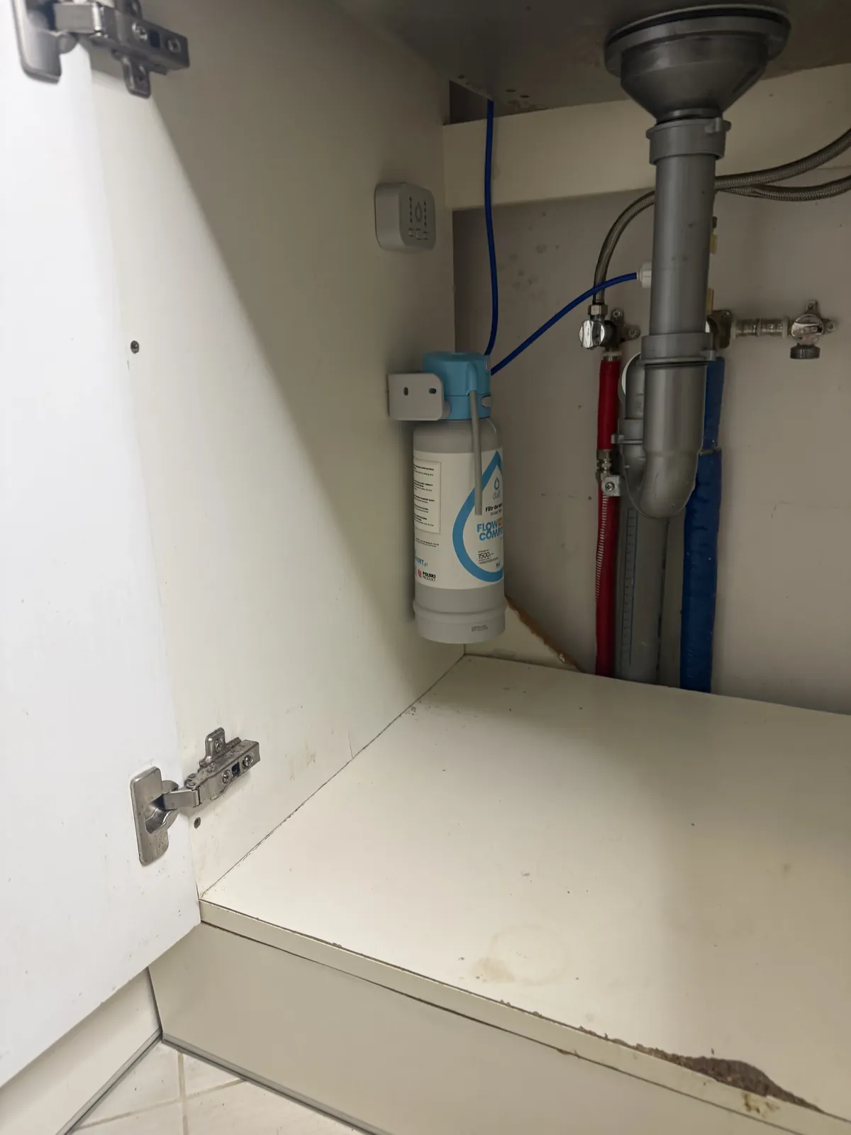 Montaż systemu filtrującego (Zabudowa podzlewozmywakowa) PO