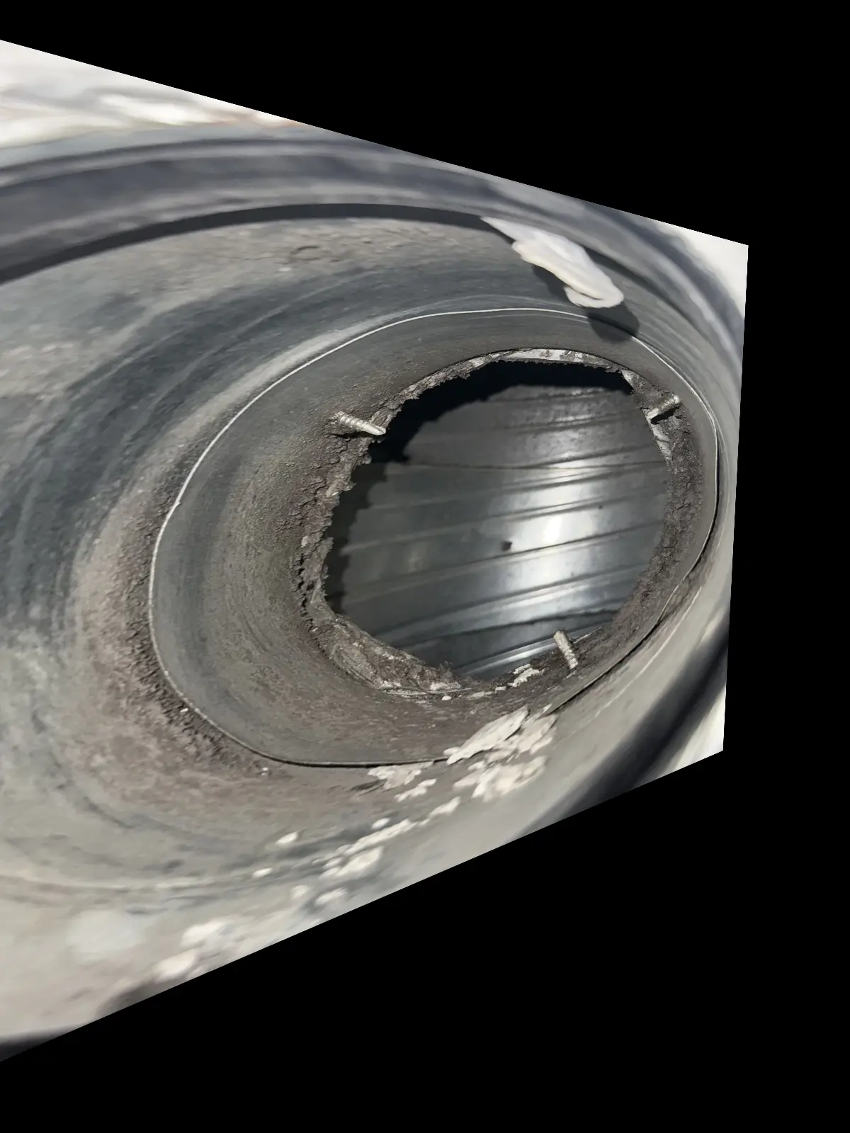 Czyszczenie wentylacji grawitacyjnej PRZED